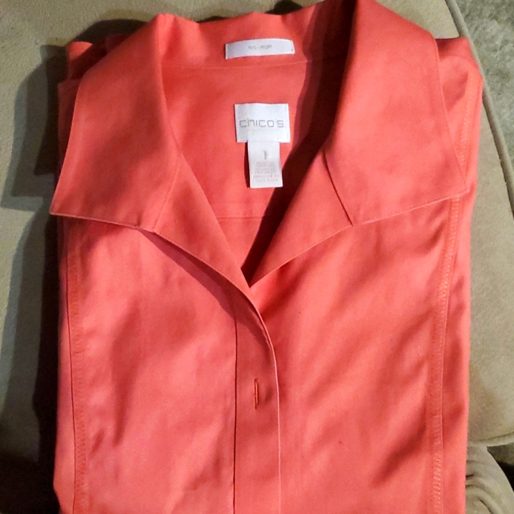 Chico's sz 1 pretty coral no iron long sleeved shirt.
